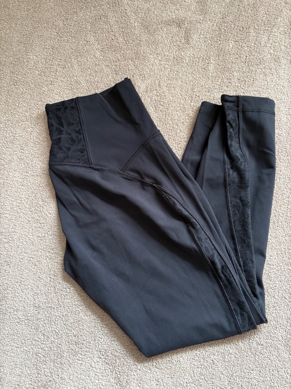 Lululemon Meant To Move 7/8 Tight Mesh Black